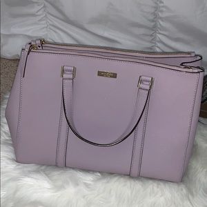 Kate Spade Purse rarely used in good condition !